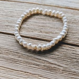 Mini Pearl Bracelet